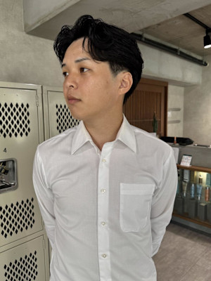 フェザーパーマ毛流れパーマセンターパートニュアンス眉カット