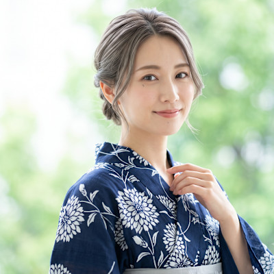 【30代】浴衣髪型・知的ツイストシニヨン×透明感グレージュ