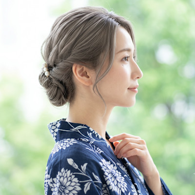 【30代】浴衣髪型・知的ツイストシニヨン×透明感グレージュ