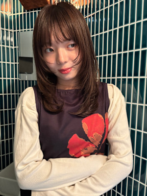 レイヤーカット/顔周りレイヤー