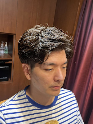 日本橋室町　ビジネスヘア　毛流れパーマ