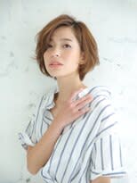 スタイリッシュかき上げショートボブ