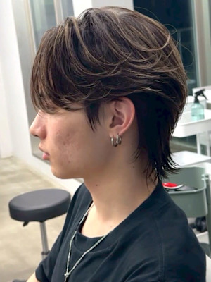 ブラウンアッシュ ウルフカット マッシュ フェザーパーマ