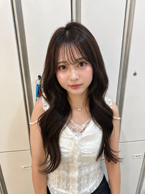 【伊勢原】イルミナカラー+髪質改善で叶える透明感オリーブ