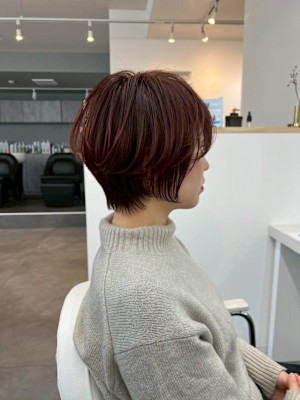 ショートボブ丸みショート白髪ぼかし
