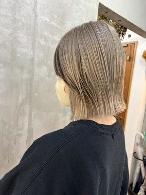 beige×low light