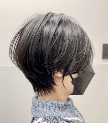 この夏は軽めのショートボブがオススメ！　元重