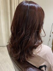 ピンクベージュ