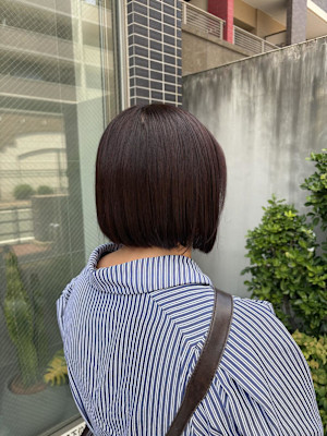 前下がりボブ