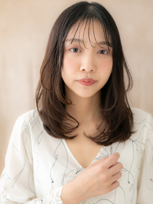 シースルーバングウェットヘアミディアムレイヤー30代40代