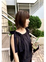 キュートなハイライトボブ