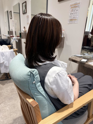 艶ブラウン×くびれレイヤーミディ