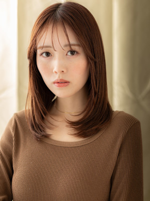 ミルクベージュメテオストレートミディアムレイヤー30代40代