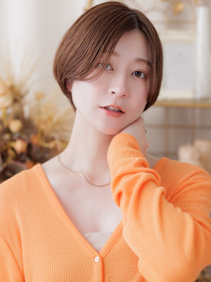 アップバングショートボブモカブラウンブリーチなし