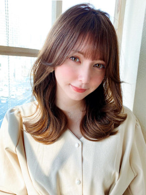 軽さと動きを出した大人くびれレイヤー