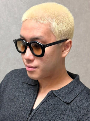 ブリーチ ホワイトベージュ ベリーショート 坊主 バーバー