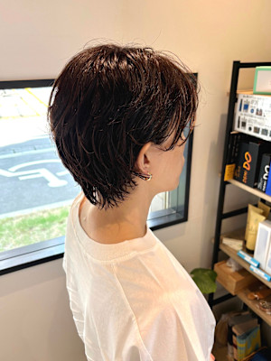 くせ毛ショート ハンサムショート 40代