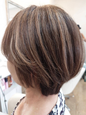 【丸みショート＆ハイライト】大人キュートなヘアなら＊50代