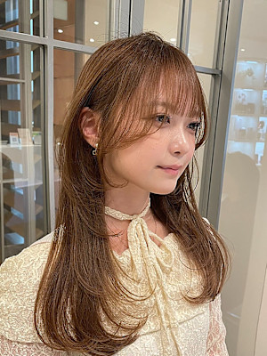 華やかレイヤーの艶ロングウェーブ