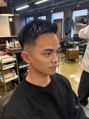 ツーブロックショートカルマヘアスリックバックジェットフェード