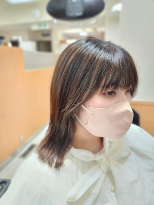 ハイライトで雰囲気を変える、大人のボブスタイル