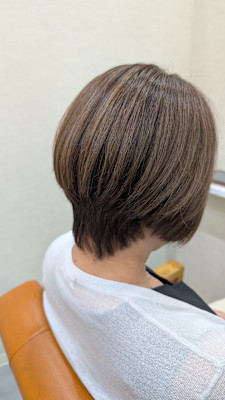 ショートボブ
