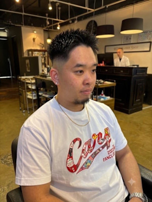 ツーブロックショートカルマヘアスリックバックジェットフェード