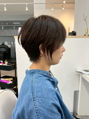 ショートボブショート白髪ぼかし