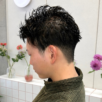 刈り上げショート20代