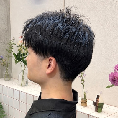 ツーブロ刈り上げ20代30代ショートスタイル