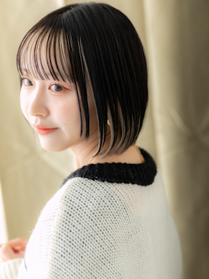 フェイスフレーミングハッシュカット黒髪インナーボブ10代20