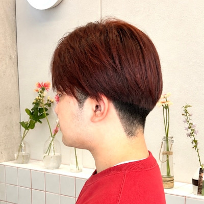 レッドカラーツーブロスタイル