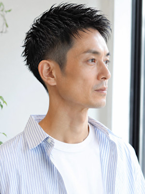 大人爽やかツーブロック×アップバングショート