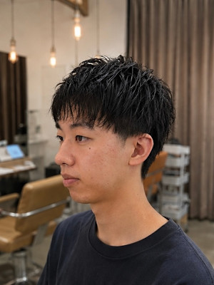刈り上げショートマッシュ