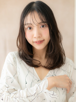 シースルーバングウェットヘアミディアムレイヤー30代40代