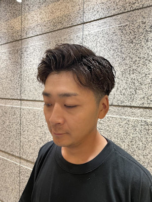 シチサン毛流れパーマ