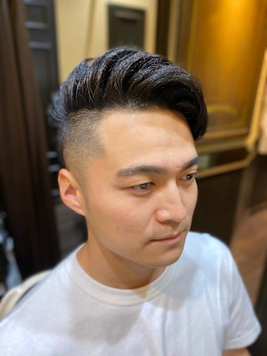 ポンパドール風かきあげヘアー