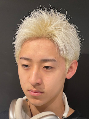 ホワイトスパイキーショート