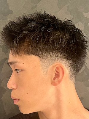 刈り上げショートスタイル