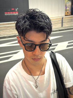 ソフトツイスト×スキンフェード×パーマ