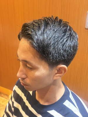 アップバングショート