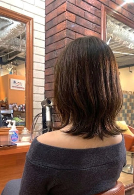 くびれラインで魅せる大人女子のミディ【435スタイル】
