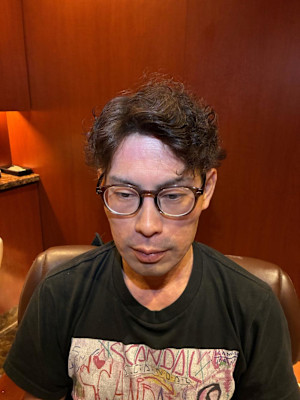 トップにボリューム出すパーマ