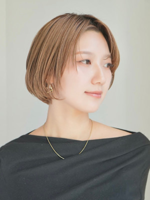 ショート・ボブ/丸顔/前髪あり/絶壁解消/30代/40代