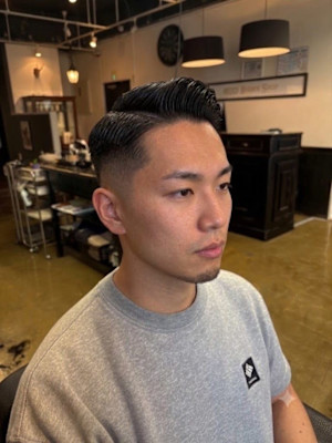 ツーブロックショートカルマヘアスリックバックジェットフェード