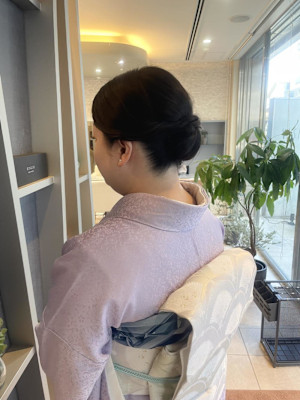 きれいめシニヨンヘア