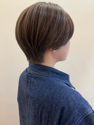 ショートヘア ショートカット ブラウンベージュ ショートボブ