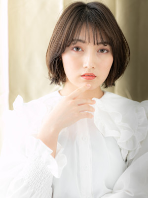黒髪クラゲヘア外ハネレイヤーウルフショートボブ30代40代