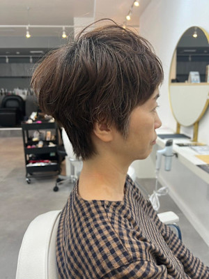 短めのマッシュショートで夏を涼しく！元重