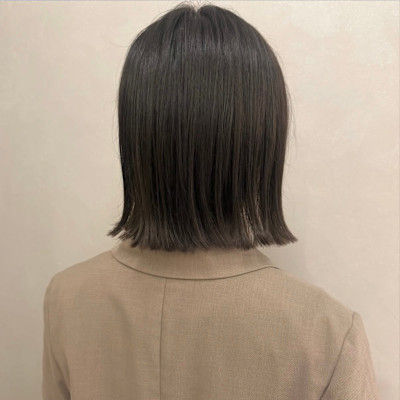 【&ONE 自由が丘】オリーブグレージュ×切りっぱなしボブ